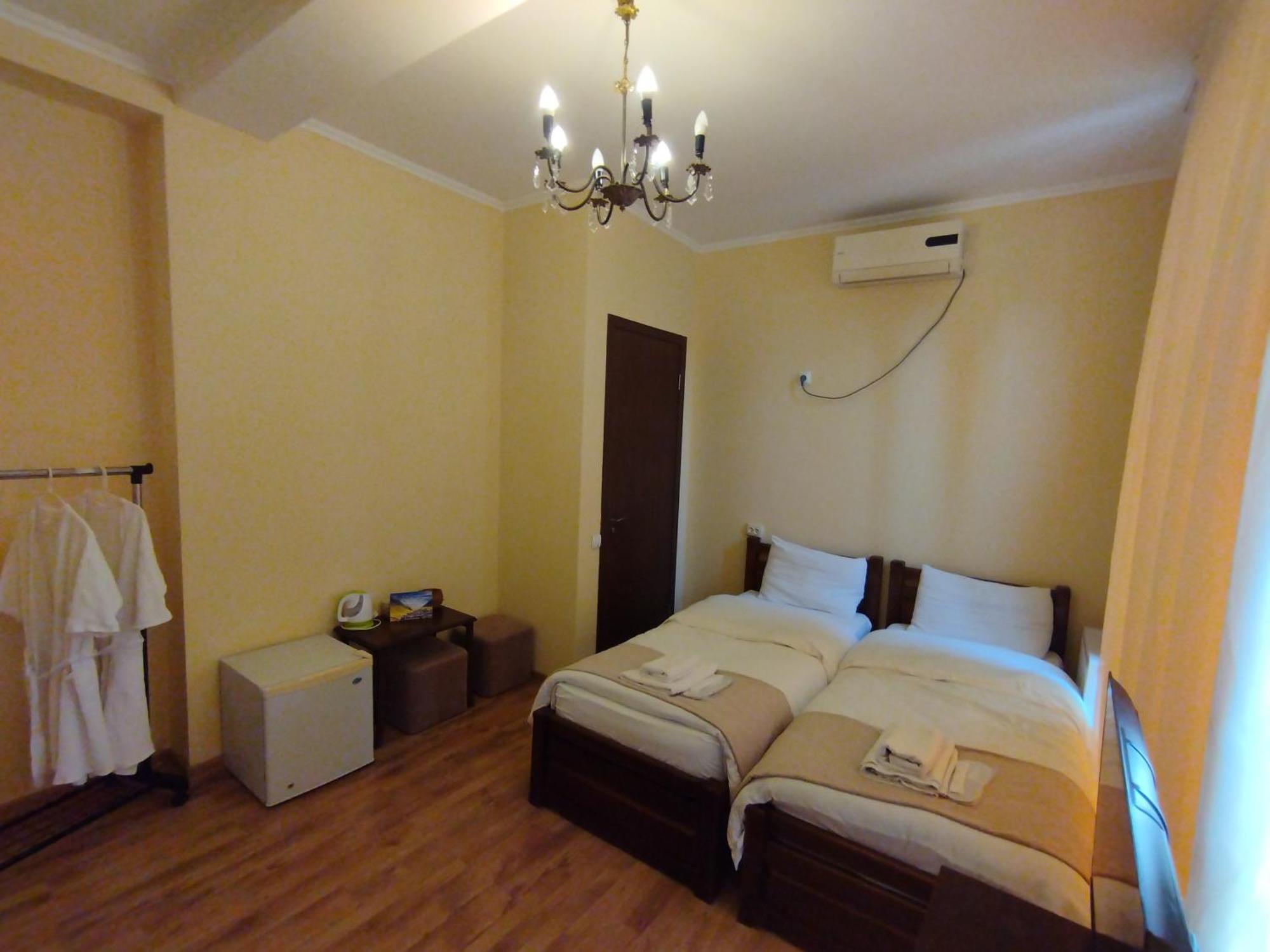 David Hotel 쿠타이시 외부 사진